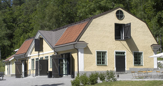 Tumba bruksmuseum och Sturehovs slott med Afternoon Tea